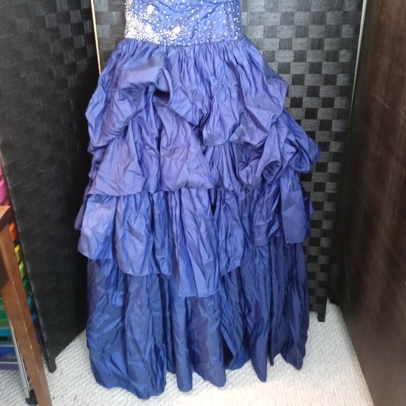 *70% OFF* Size Small Blue Ballgown - Picture 2 of 5